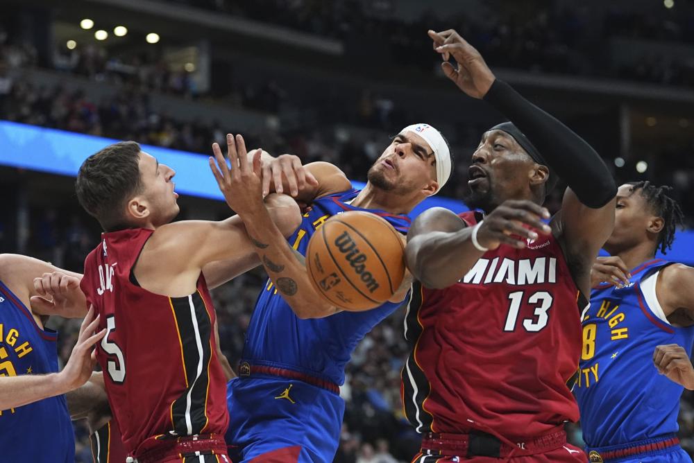 在这场充满 在这场充满