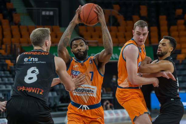 样的显著边 样的显著边