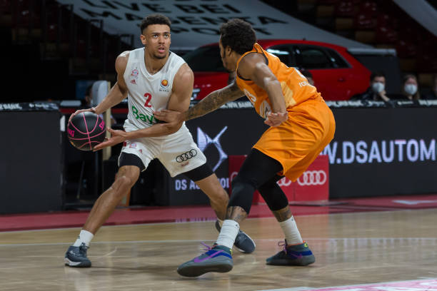 队友配合 队友配合