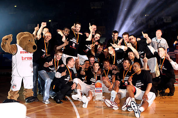 时推动进攻 时推动进攻